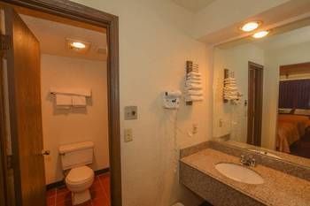 Meridian Inn Oklahoma City Airport 外观 照片